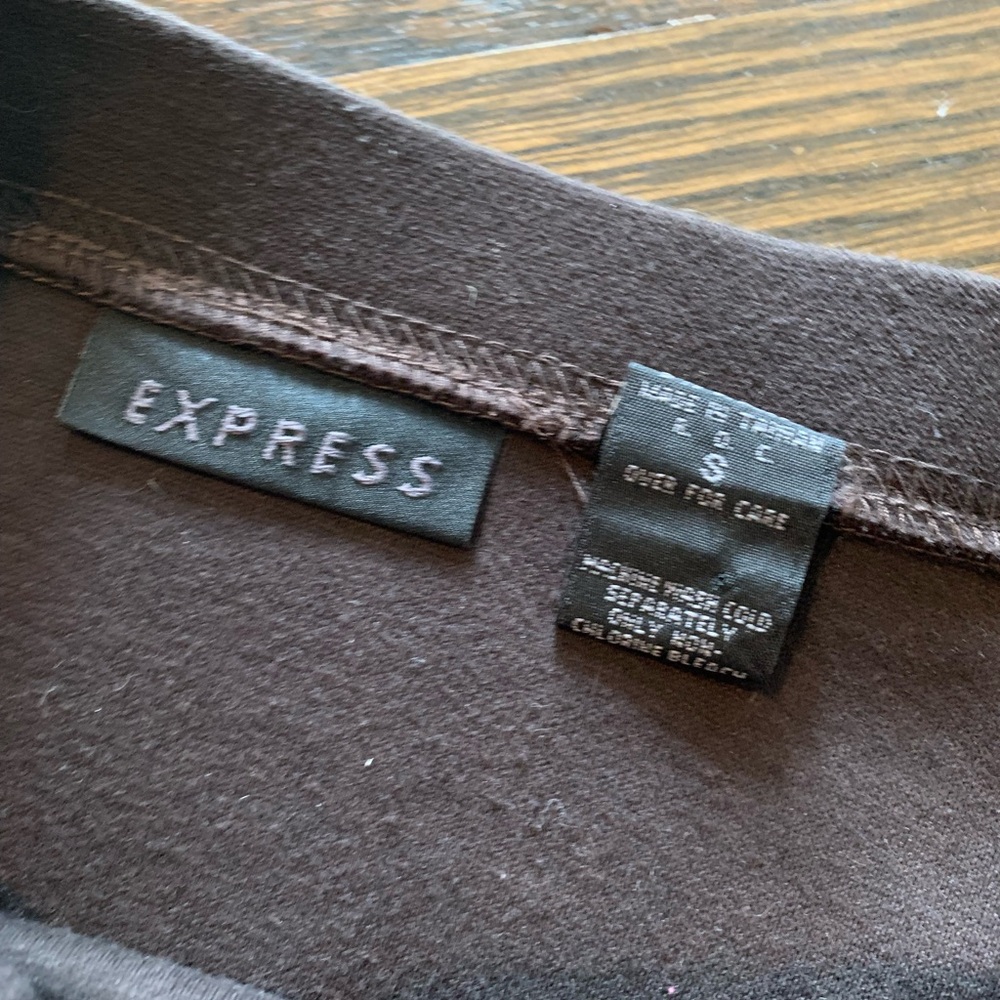Express - Picture 3 of 4
